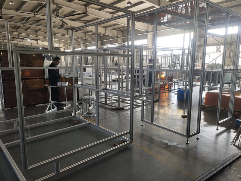 黄瓜视频污污污下载机器人防护罩