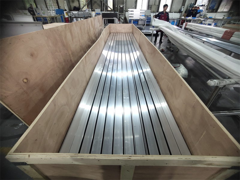 黄瓜视频污污污下载汽车踏板挤压开模定制